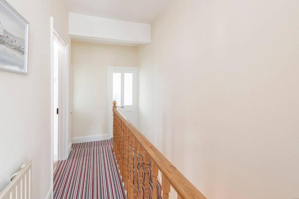 Spacious House - 2 Double Rooms - Street Parking - Garden Bath Luaran gambar