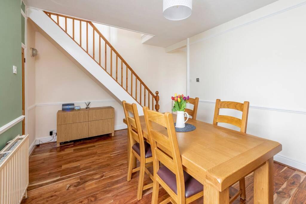 Spacious House - 2 Double Rooms - Street Parking - Garden Bath Luaran gambar